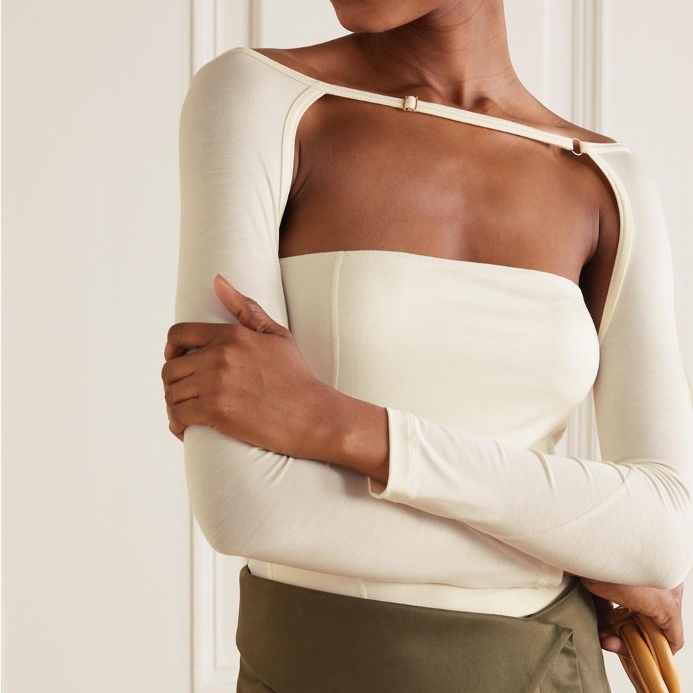 JACQUEMUS Lucciu cutout stretch-Lyocell top